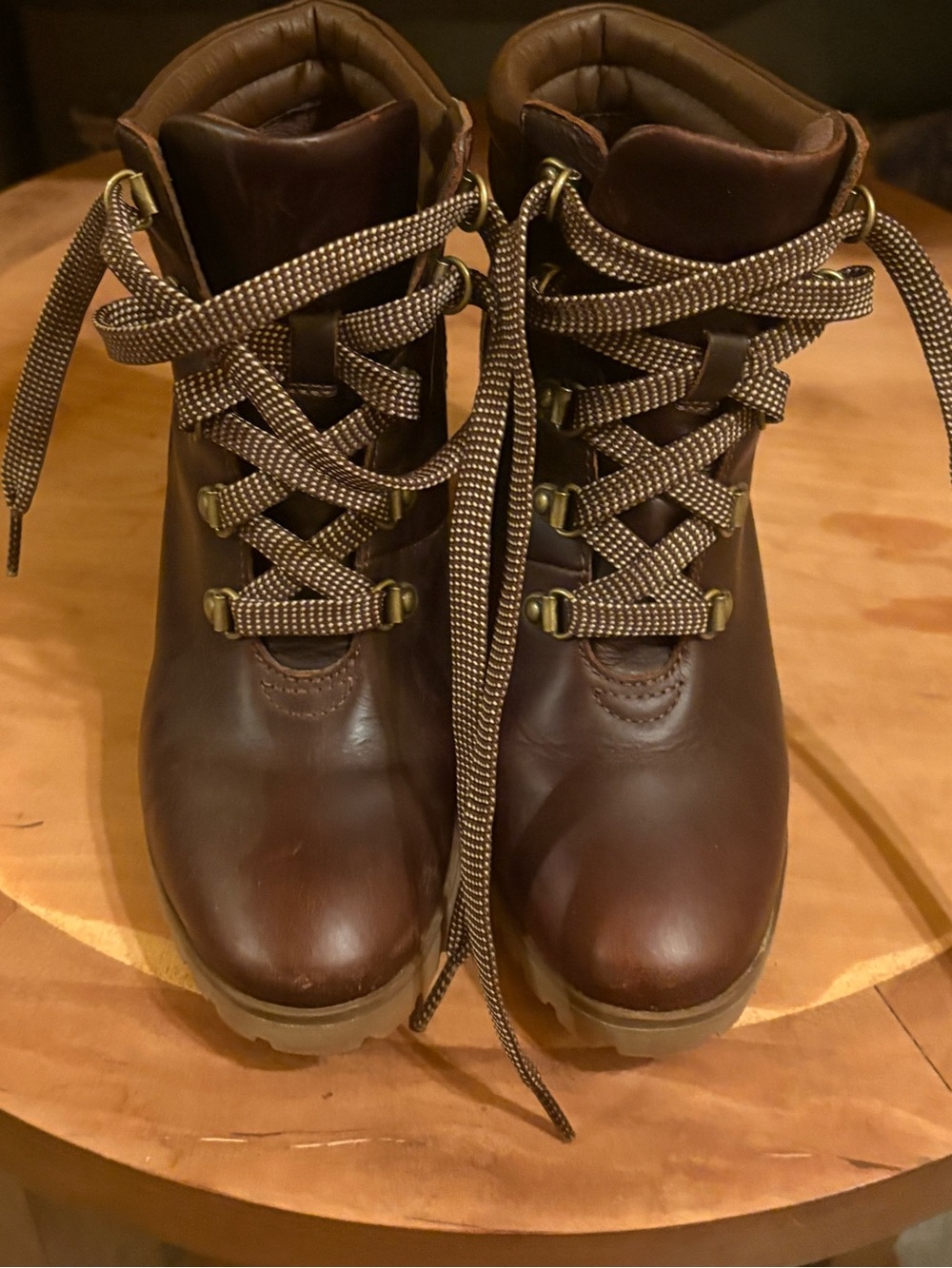 Women's Brown Leather Lace-Up  Boots - Classic Outdoor Style